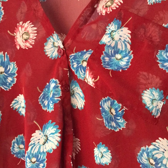 Pins and needles floral crop button down - Picture 3 of 8